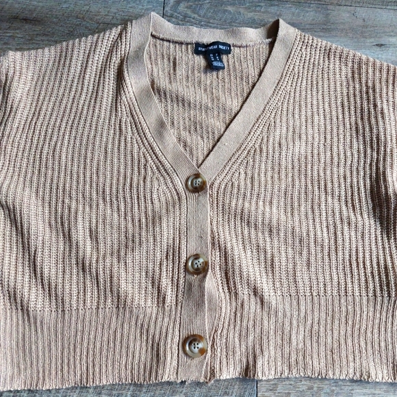Cropped beige cardigan size (M) - Picture 1 of 4